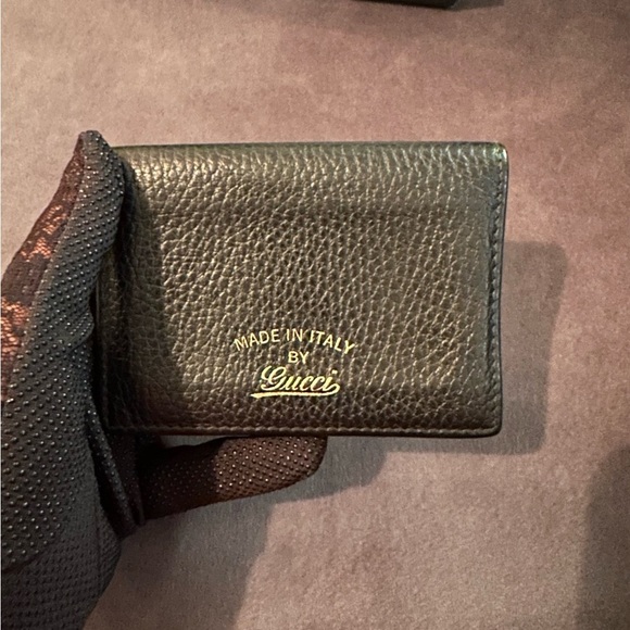 EUC Gucci Leather Bifold Card Case full inclusion - Picture 8 of 10